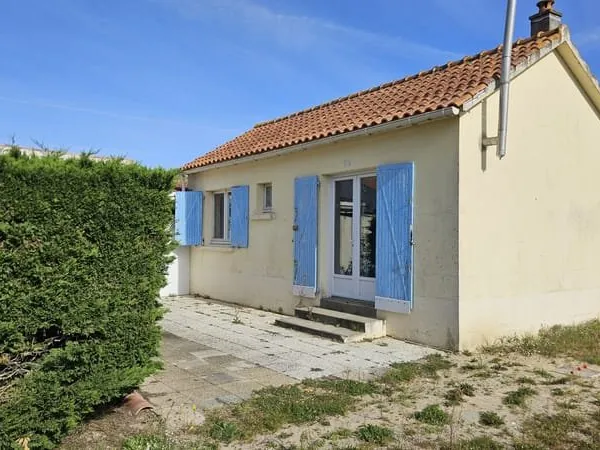 MAISON DE 32,90 M2 HABITABLES, TRES PROCHE BOURG !