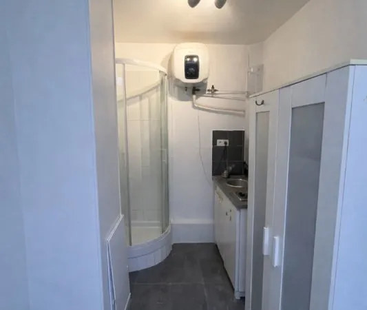 Paris 17e Ternes - Studette de 9.2m² Carrez avec ascenseur