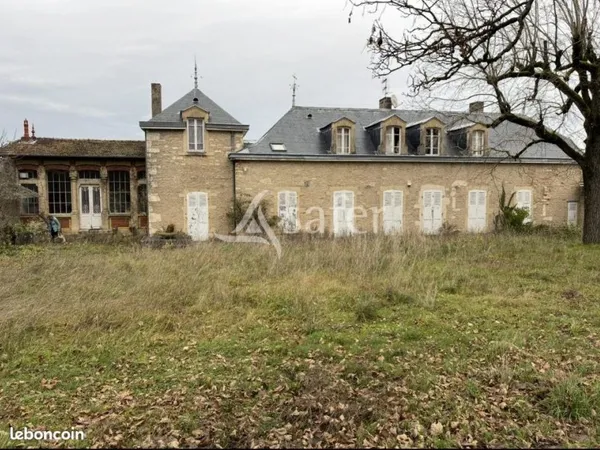 Propriété 12 pièces 300 m²
