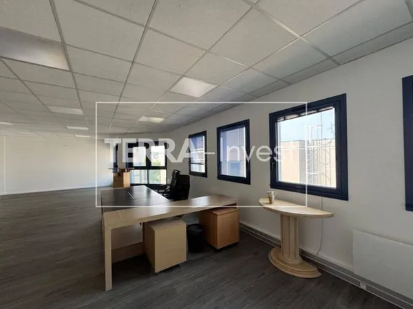 Bureaux 121 m²
