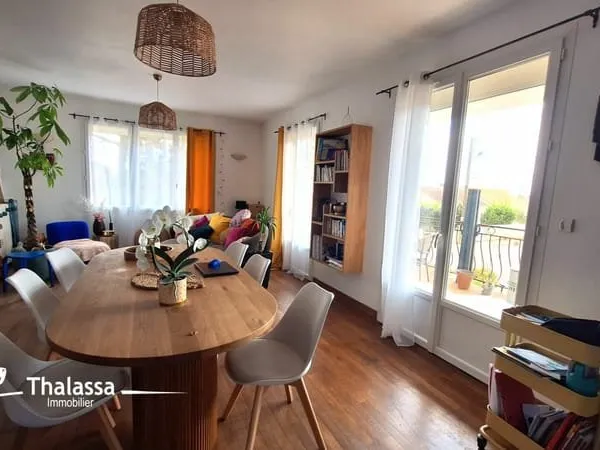 Maison THARON PLAGE 7 pièce(s) 120 m2