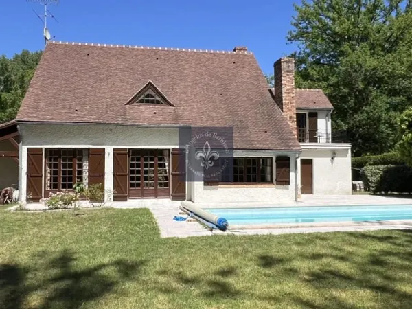 Maison 8 pièces 170 m²