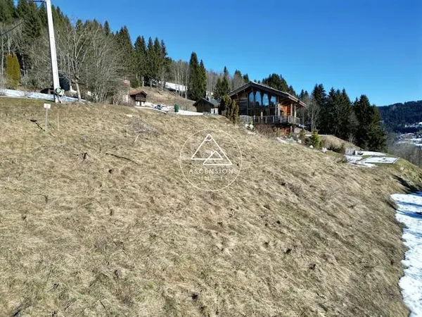 Terrain 1020 m²