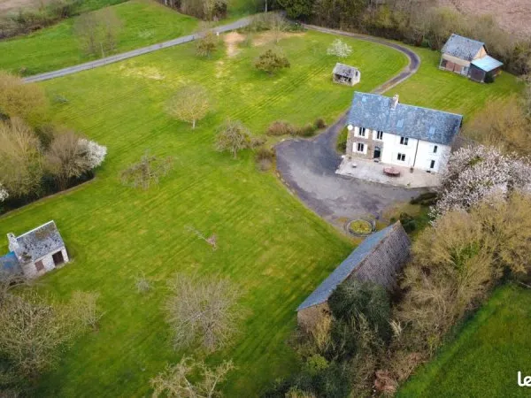Propriété 8 pièces 184 m²