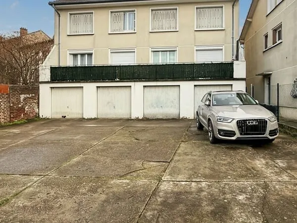 Immeuble 13 pièces 260 m²
