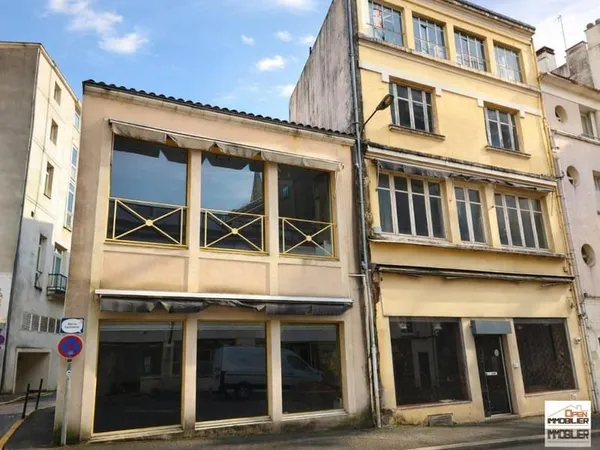 Bien immobilier de rendement Vente Angoulême  310m² 261500€