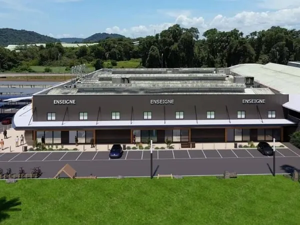 Local commercial 800 m²