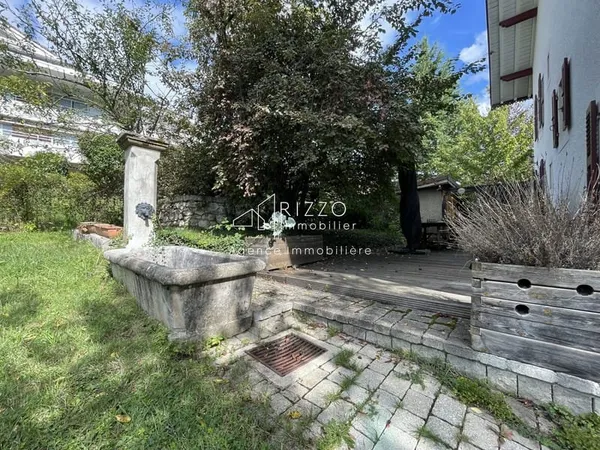 Maison de Maître de 291 m2 avec jardin
