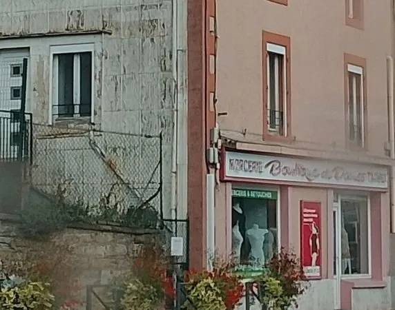 Urgent A Vendre IMMEUBLE avec local commercial loué