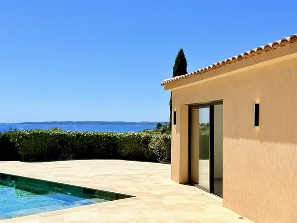 Villa Moderne d'Exception - Magnifique Vue Mer sur le Golfe de Saint-Tropez