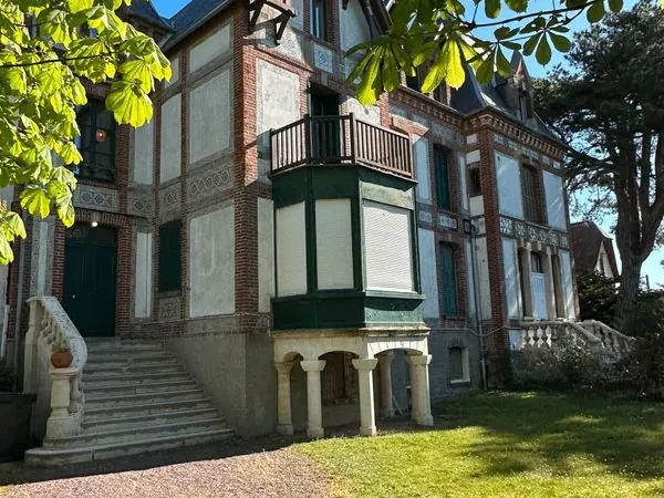 2 Pièces au sein d'une villa exceptionnelle