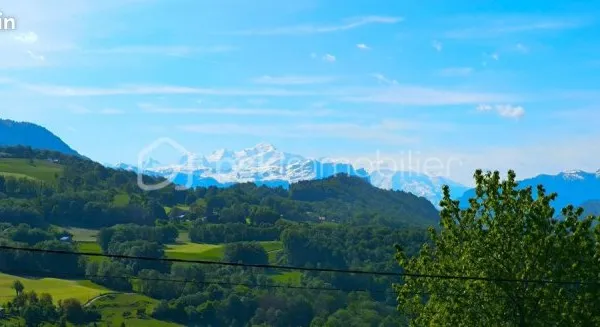 Maison 8 pièces 353 m²