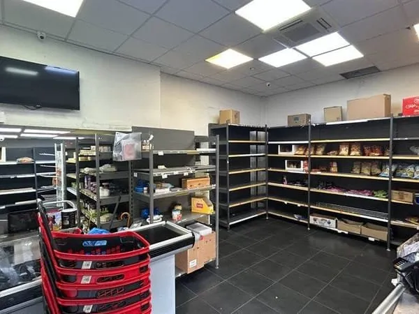 Boutique 165 m²