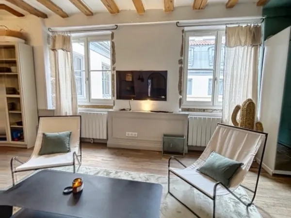 Loue Appartement meublé de 3 chambres bas des pentes de croix rousse