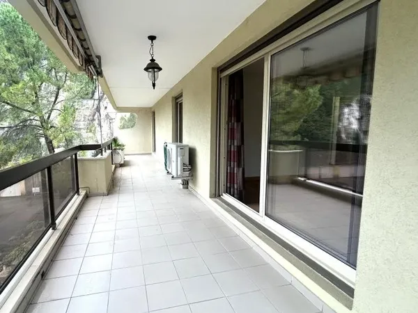 À Vendre Nimes Cigale- Appartement 87m2 - 4 Pièces- Grande Terrasse - 2 Place De Parking-Piscine & T