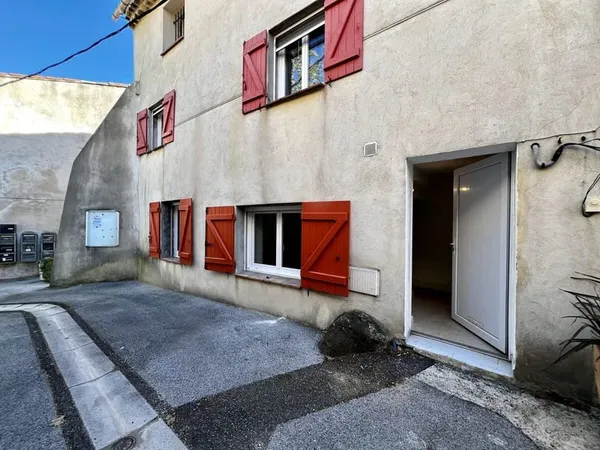 Exclusivité Au sein d'une petite copropriété, découvrez c