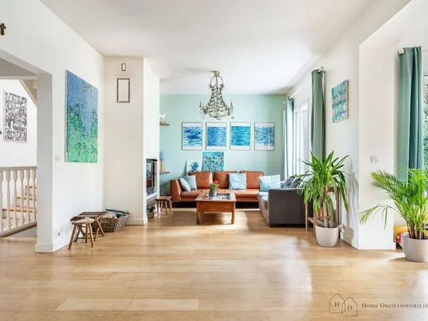 Villa 7 pièces 160 m²