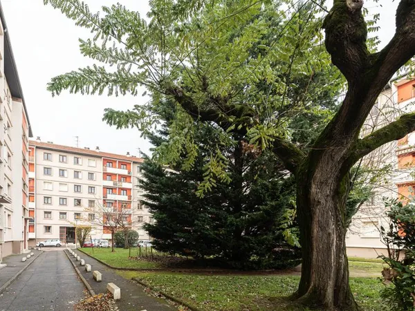 T3 de 67 m2 vendu loué, Gratte-Ciel, idéal investisseurs