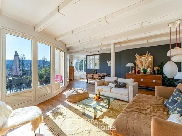 Vends demeure - 363.7m² - 11 pièces, 7 chambres - Sevres 92310