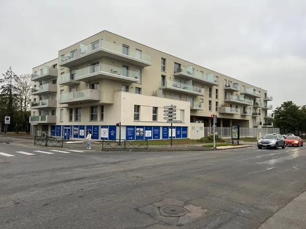 Local professionnel 1 pièce 194 m²