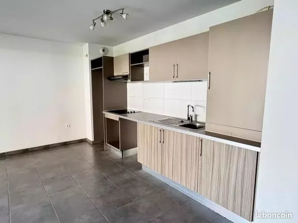 Vente Appartement T3 à Tournefeuille - Idéalement situé, 64 m² avec Terrasse et 2 Places de Parking