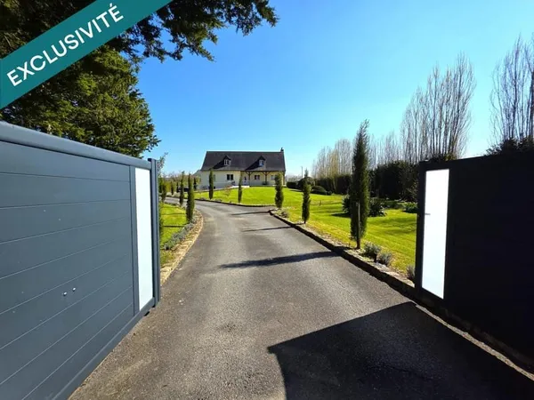 Grande maison familiale sur 5254m² de terrain ! A découvrir !