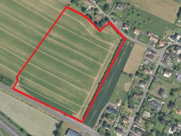 Terrain 413 m²