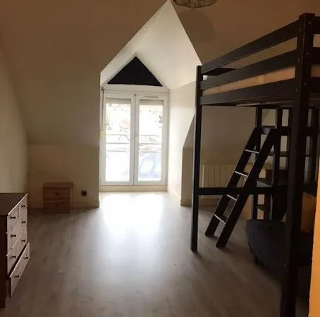 Studio 1 pièce 26 m²