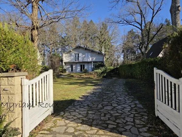 Orléans, CHU à 5 min, à vendre maison de 143 m2, 5 chambres, terrain de 1000 m2