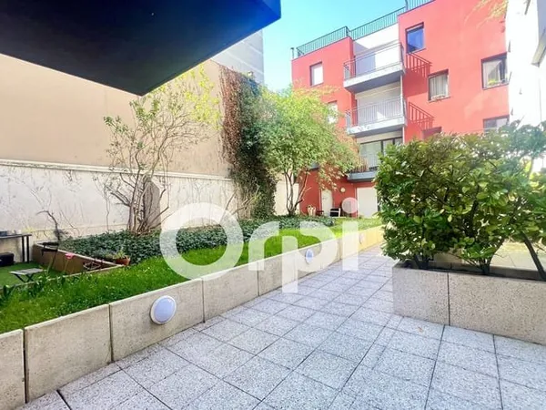 Studio 1 pièce 33 m²