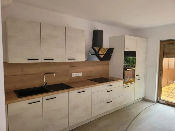 T3 Duplex neuf coeur d'un village Provençal frais de notaire réduit