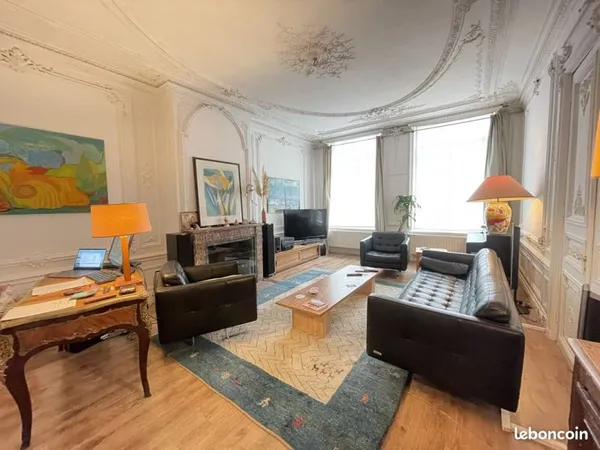 Appartement 5 pièces 147 m²