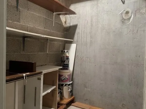 Cave 1 pièce 3 m²