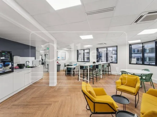 Bureaux 603 m²