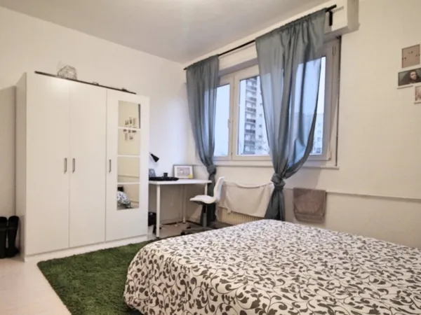 Belle chambre chaleureuse – 13m²