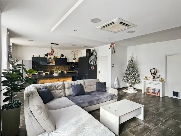 Appartement rénové + 2 parkings à Pertuis