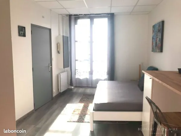 Studio 1 pièce 17 m²