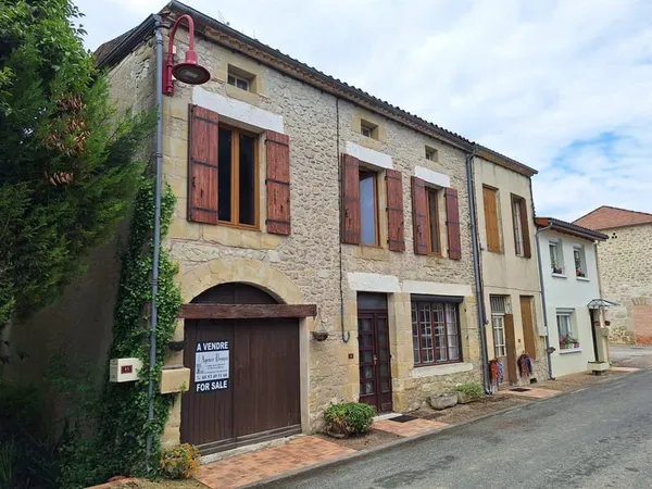 Maison de village avec jardin