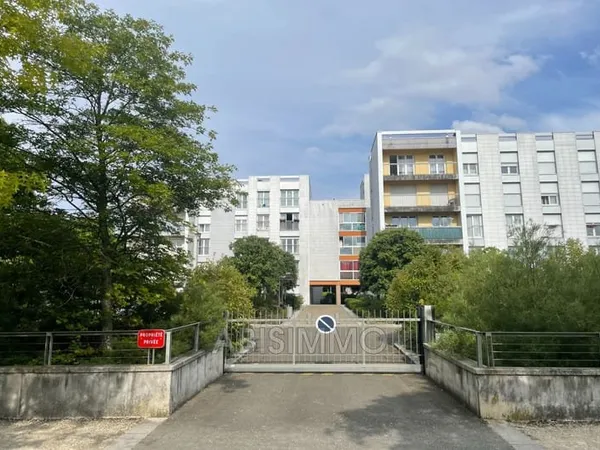 Appartement 4 pièces 80 m²