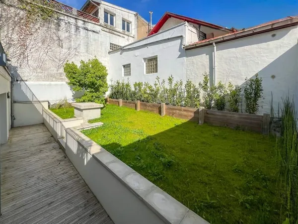 Appartement Avec Terrasse, Jardin, Parking - Biarritz Saint Charles
