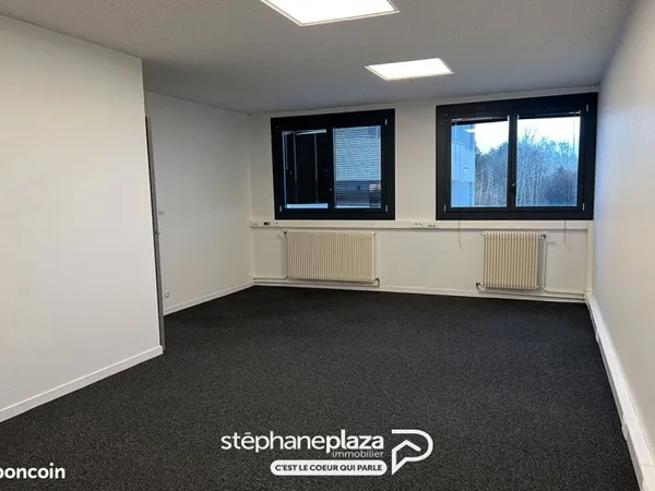 Bureaux 150 m² BIHOREL