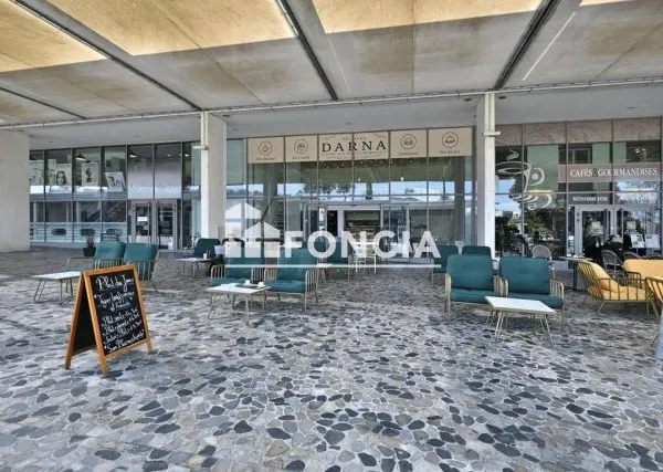 Local commercial 70 m²