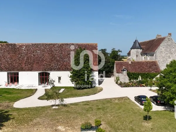 Maison 10 pièces 470 m²