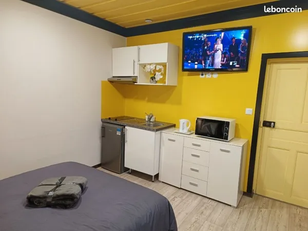 Studio meublé , location mensuelle acceptée