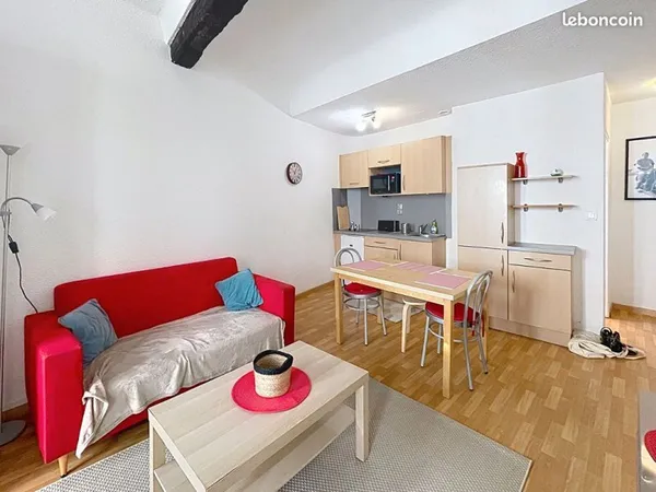 Studio 1 pièce 28 m²