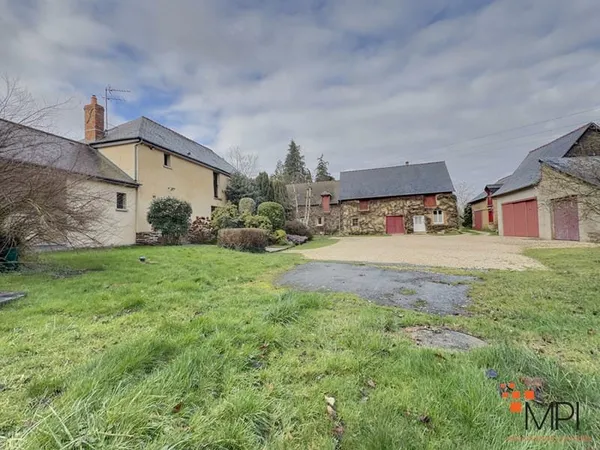 Maison Le Rheu 35160 - 6 pièce(s) 175 m2 et dépendances
