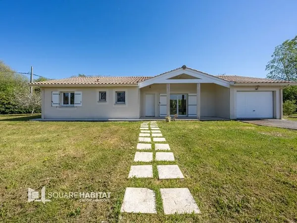 Maison spacieuse de plain pied au calme