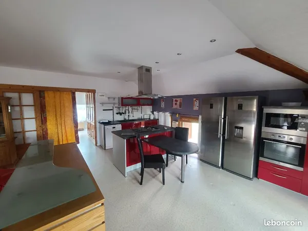 Apparemment t5 meublé