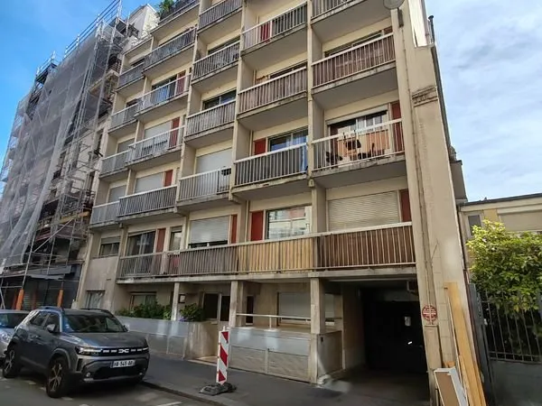 Parking a louer