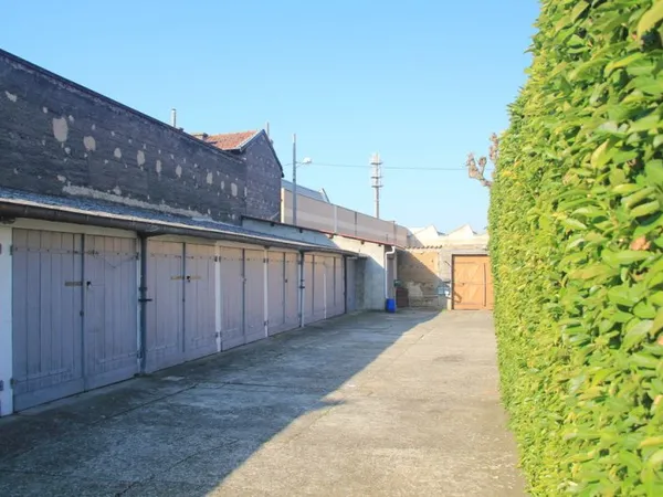 Stationnement Location Vénissieux   95€